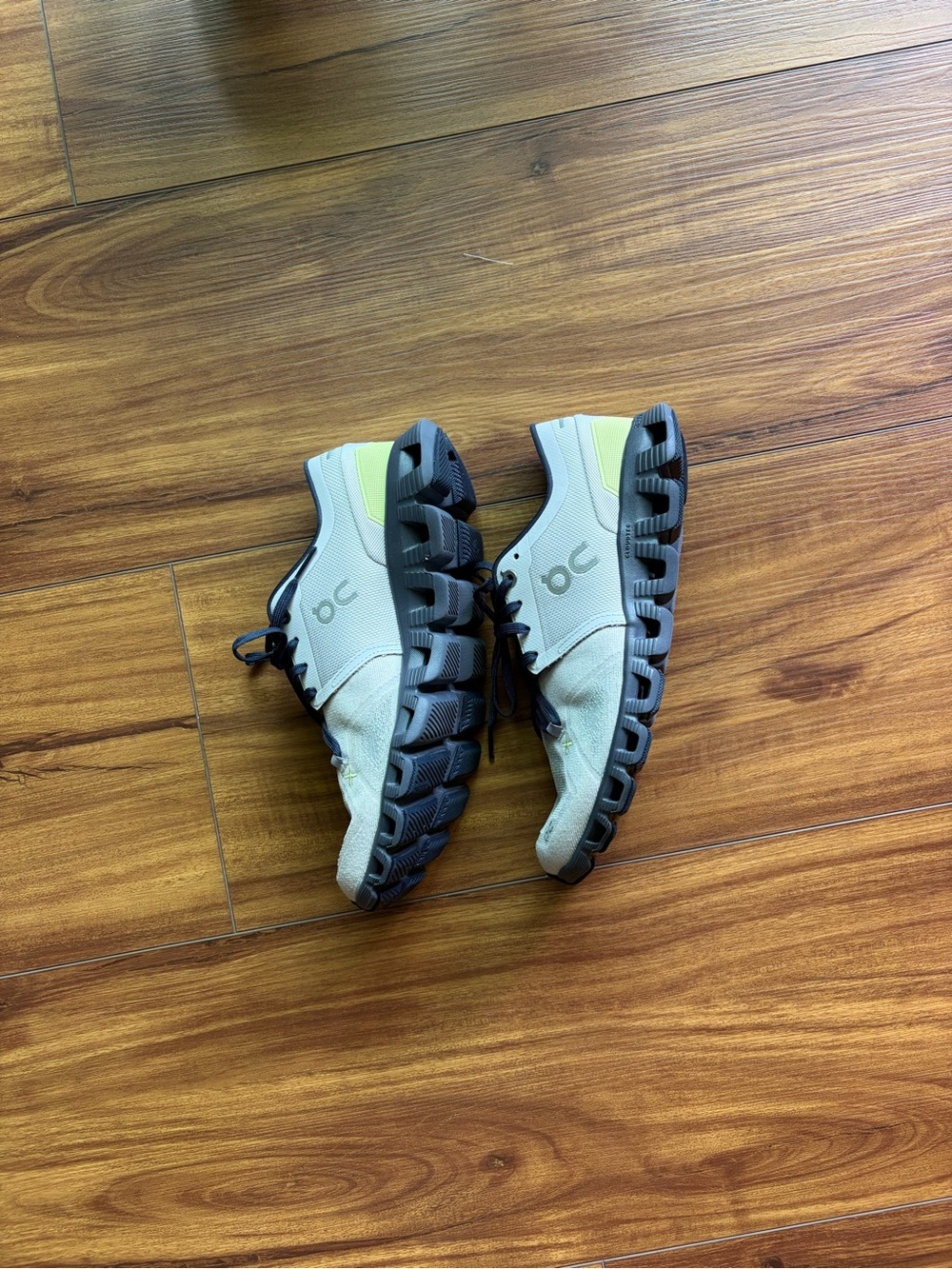 On Running Women’s Sneakers - Picture 6 of 10